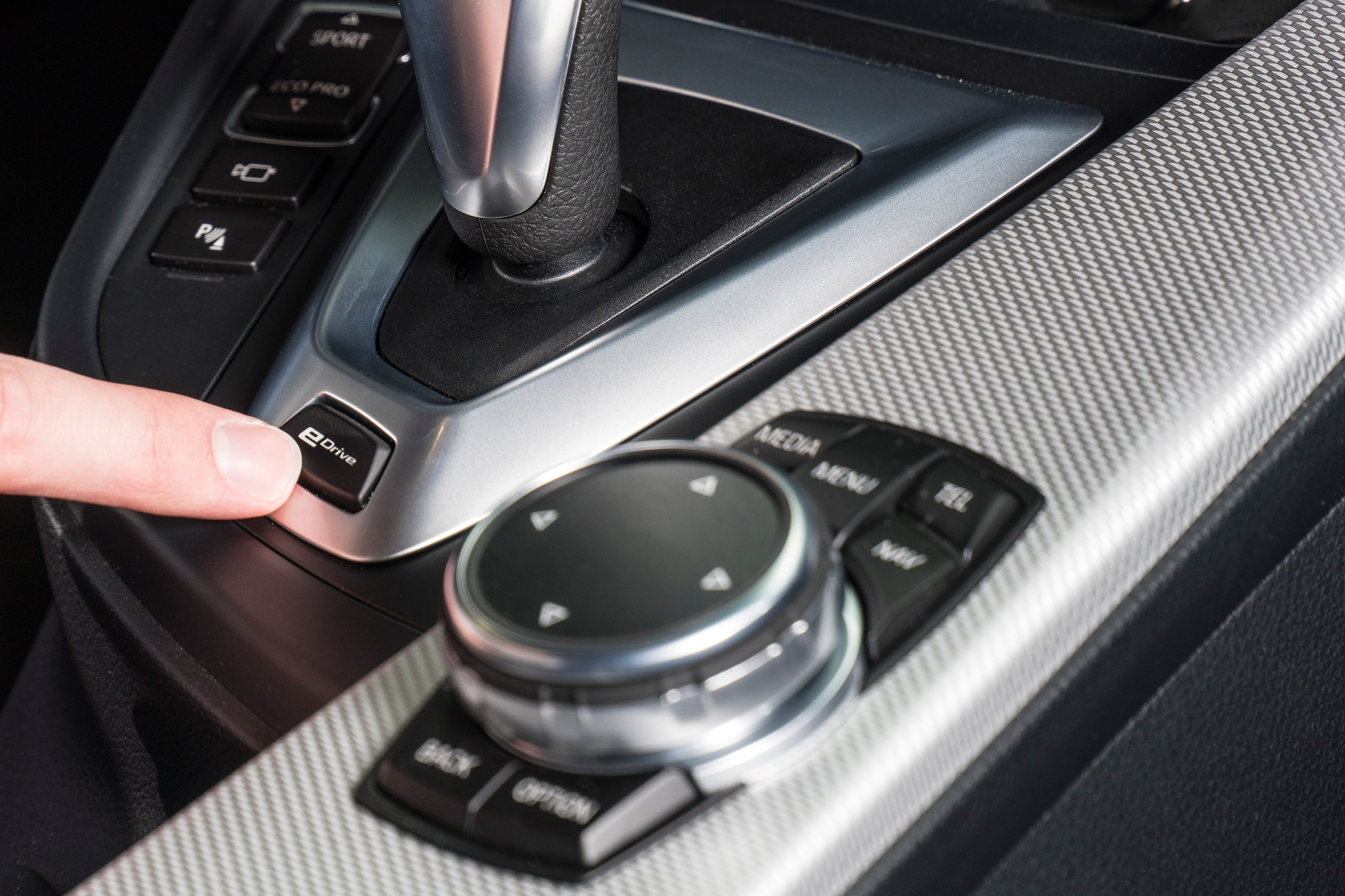 BMW 330e - e-drive button