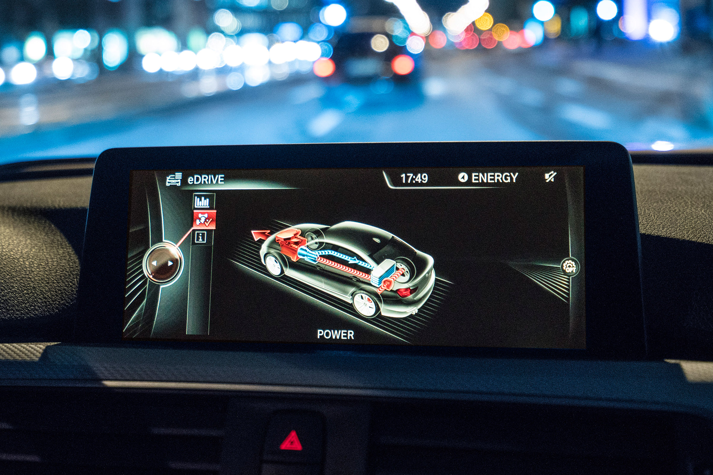 BMW 330e - infotainment screen