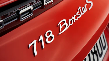 Porsche 718 Boxster - badge