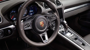 Porsche 718 Boxster - dashboard 2