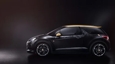 DS 3 Performance official - side