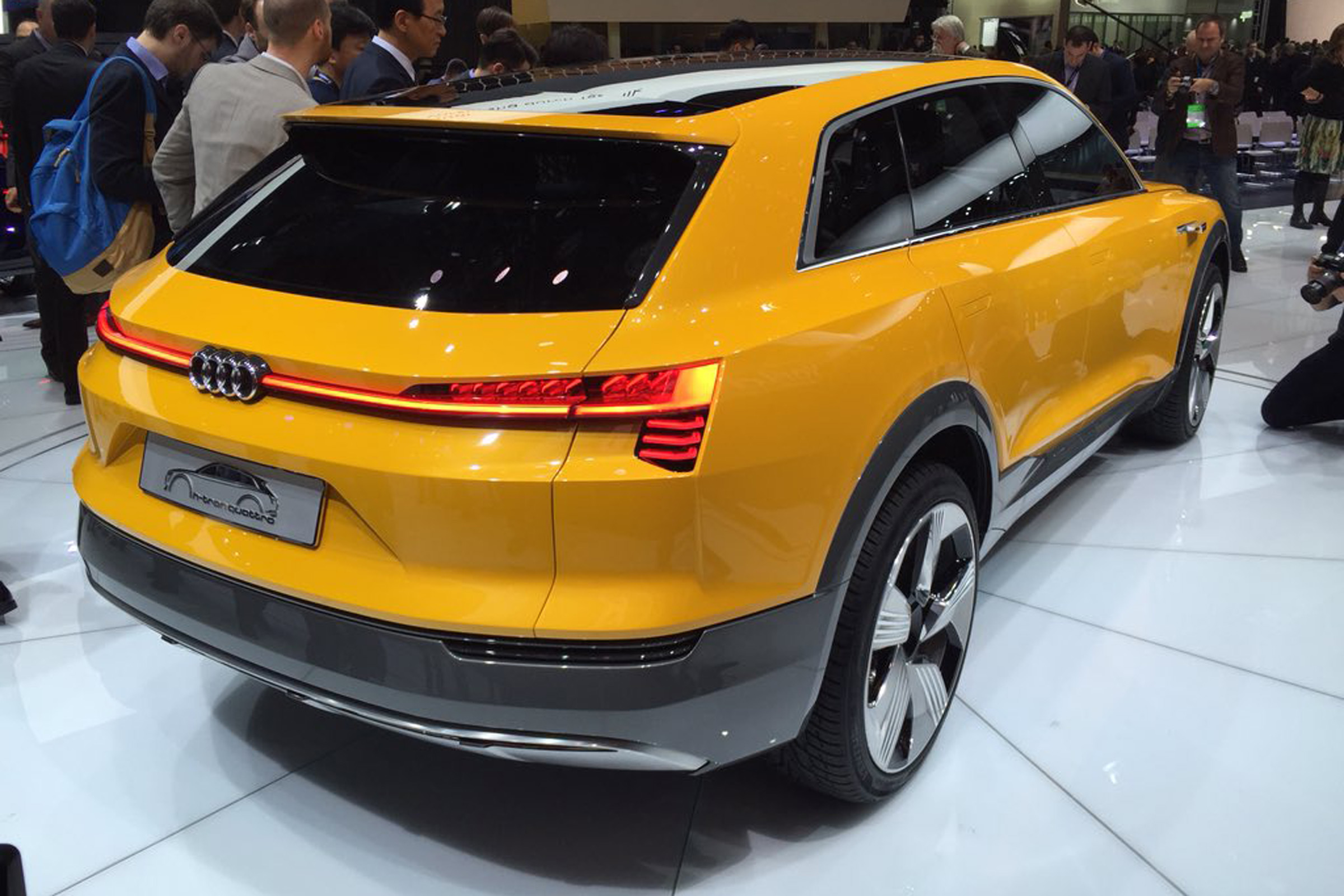 Audi h-tron concept - show rear quarter