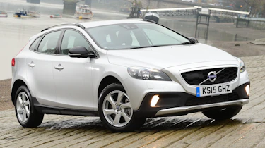 Volvo V40 Cross Country road test - front quarter