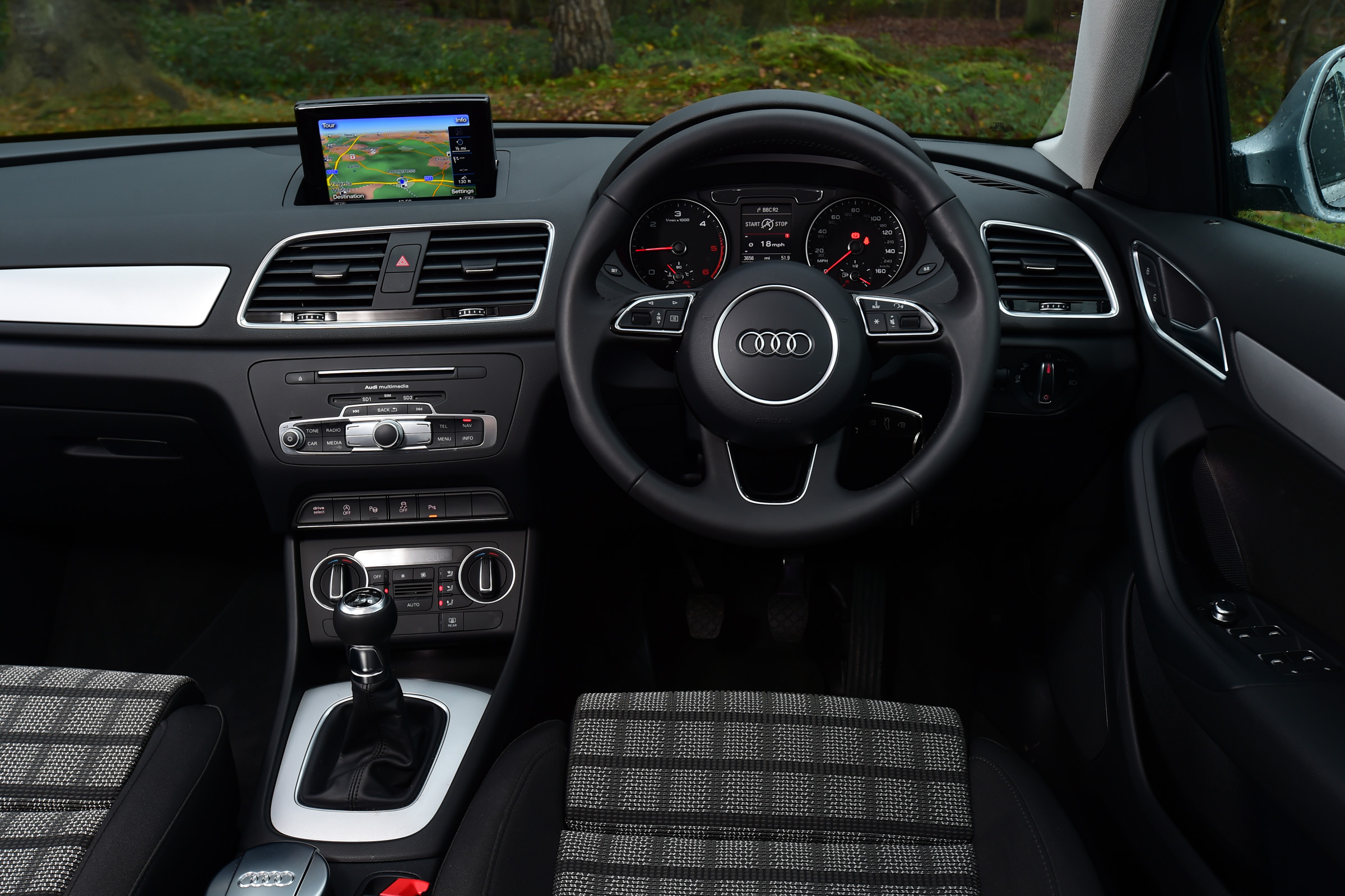 Audi Q3 group test - dashboard