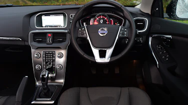Volvo V40 Cross Country road test - dashboard