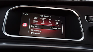 Volvo V40 Cross Country road test - infotainment