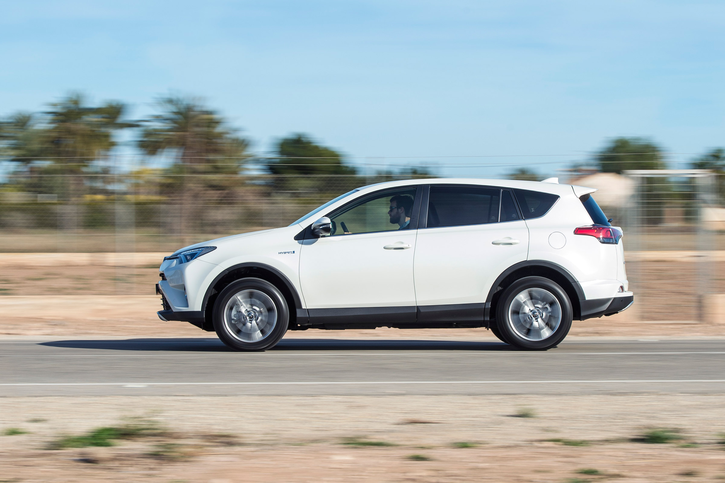 Toyota RAV4 Hybrid - side
