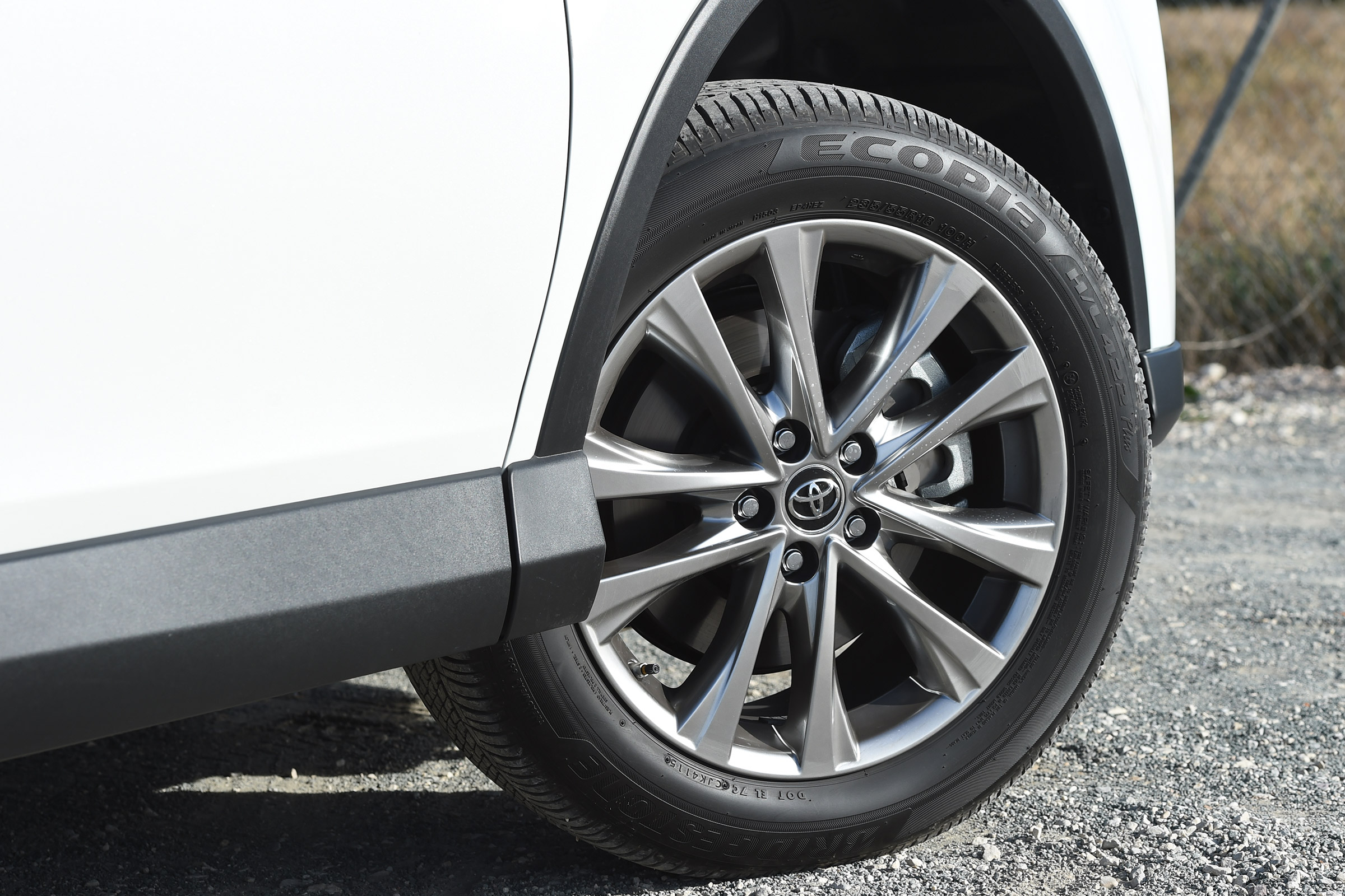 Toyota RAV4 Hybrid - wheel detail