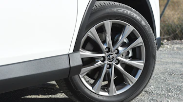 Toyota RAV4 Hybrid - wheel detail