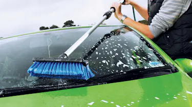 Wash brushes header