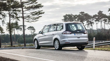Ford Galaxy AWD - rear panning