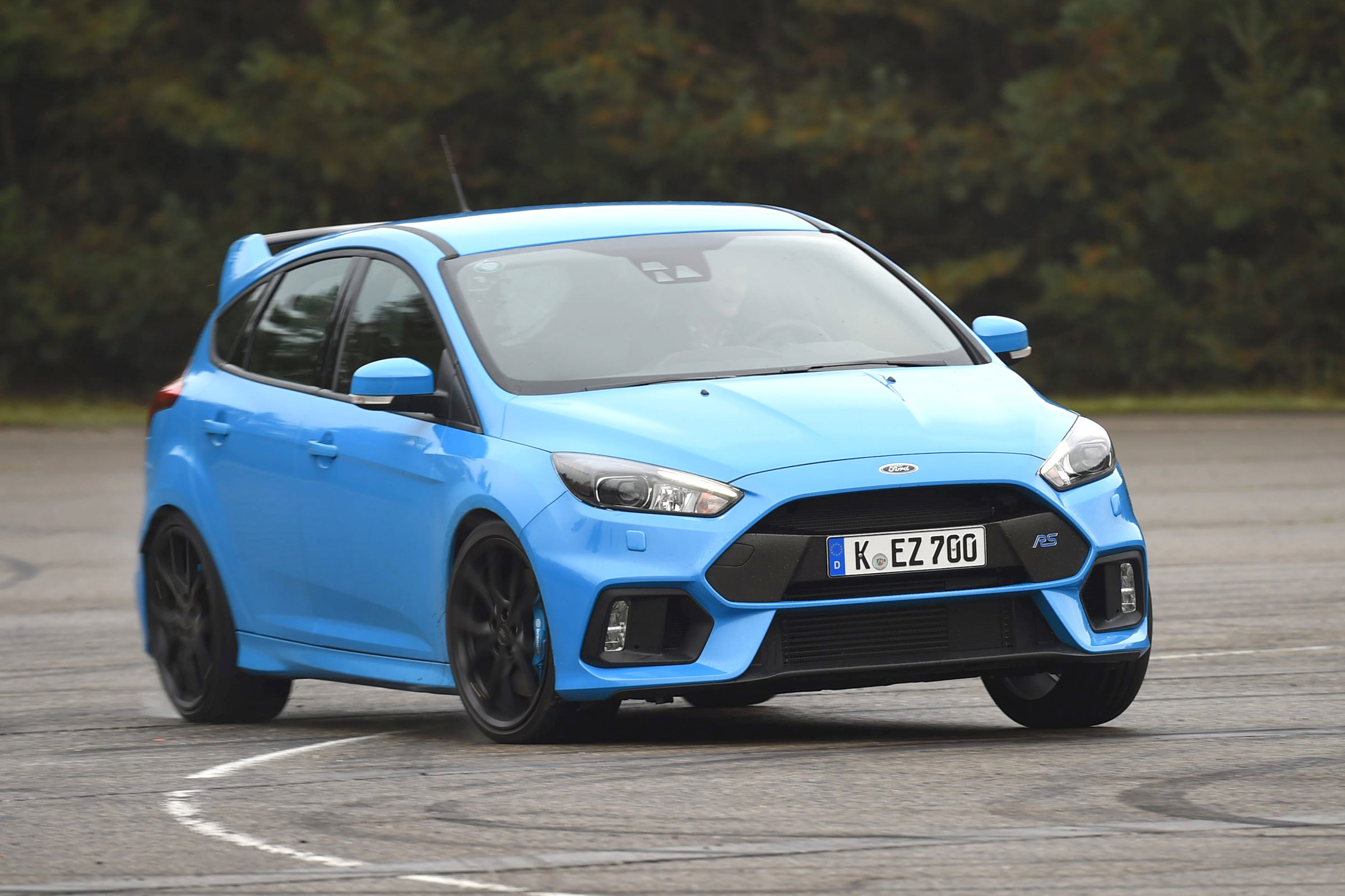 Ford Focus RS 2016 - cornering