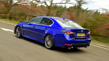 New Lexus GS F 2016 - rear tracking