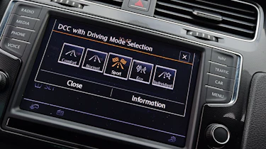 Volkswagen Golf GTI - sat-nav