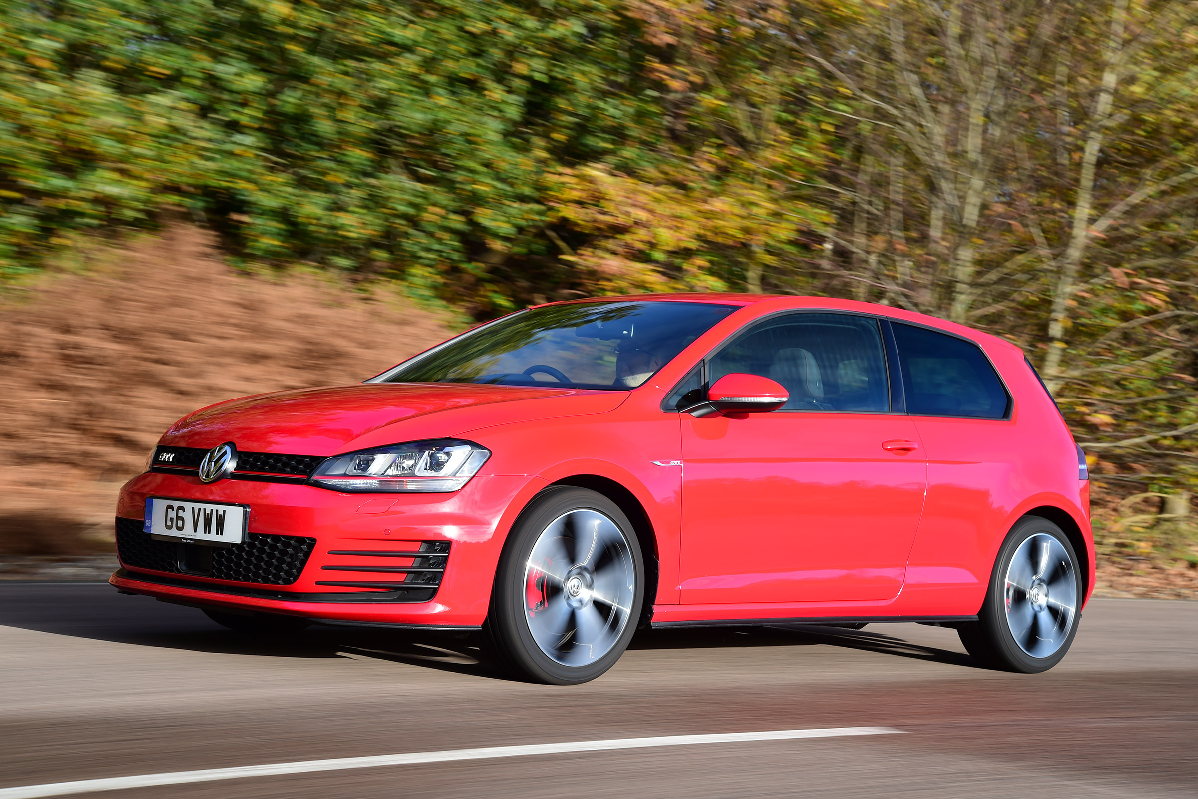 Volkswagen Golf GTI - front