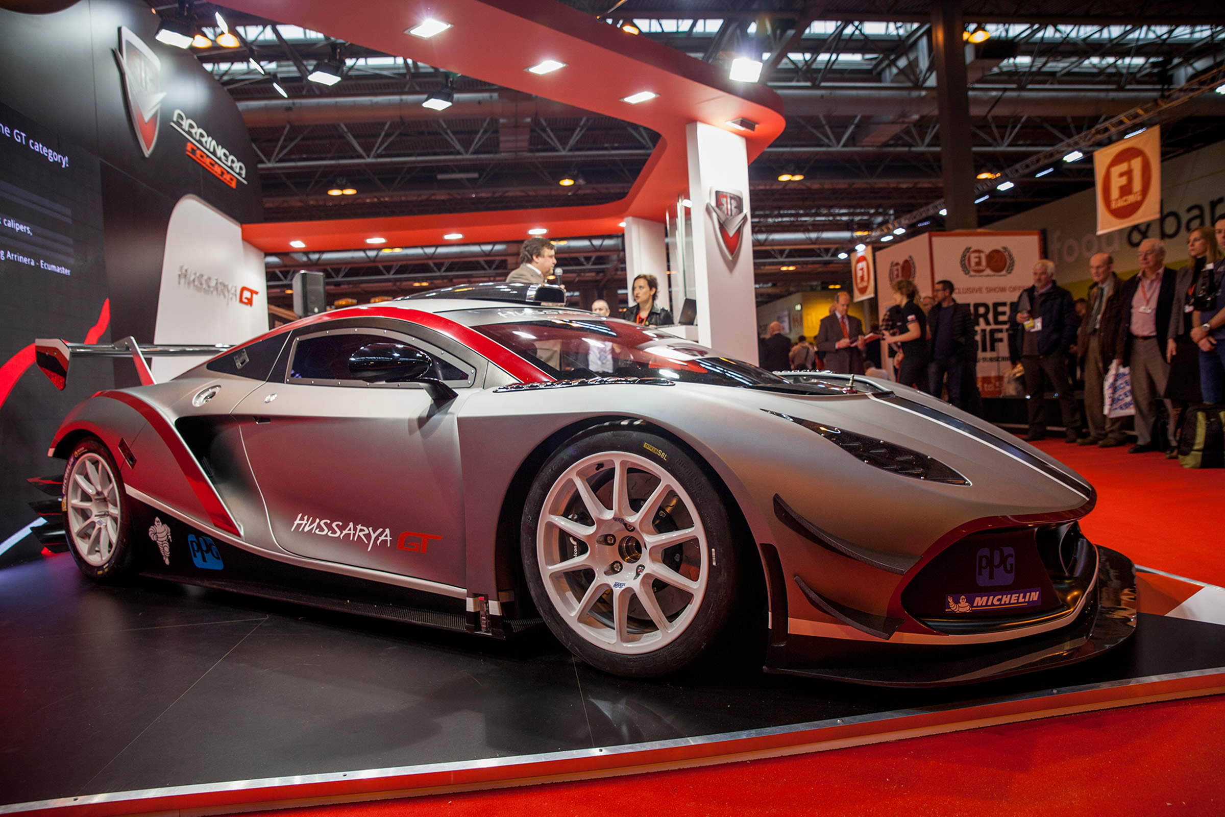 Arrinera Hussarya GT side