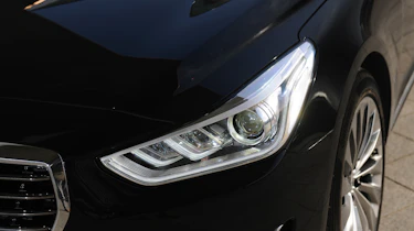 Genesis G90 first drive - headlight
