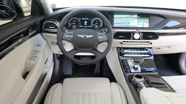 Genesis G90 first drive - interior