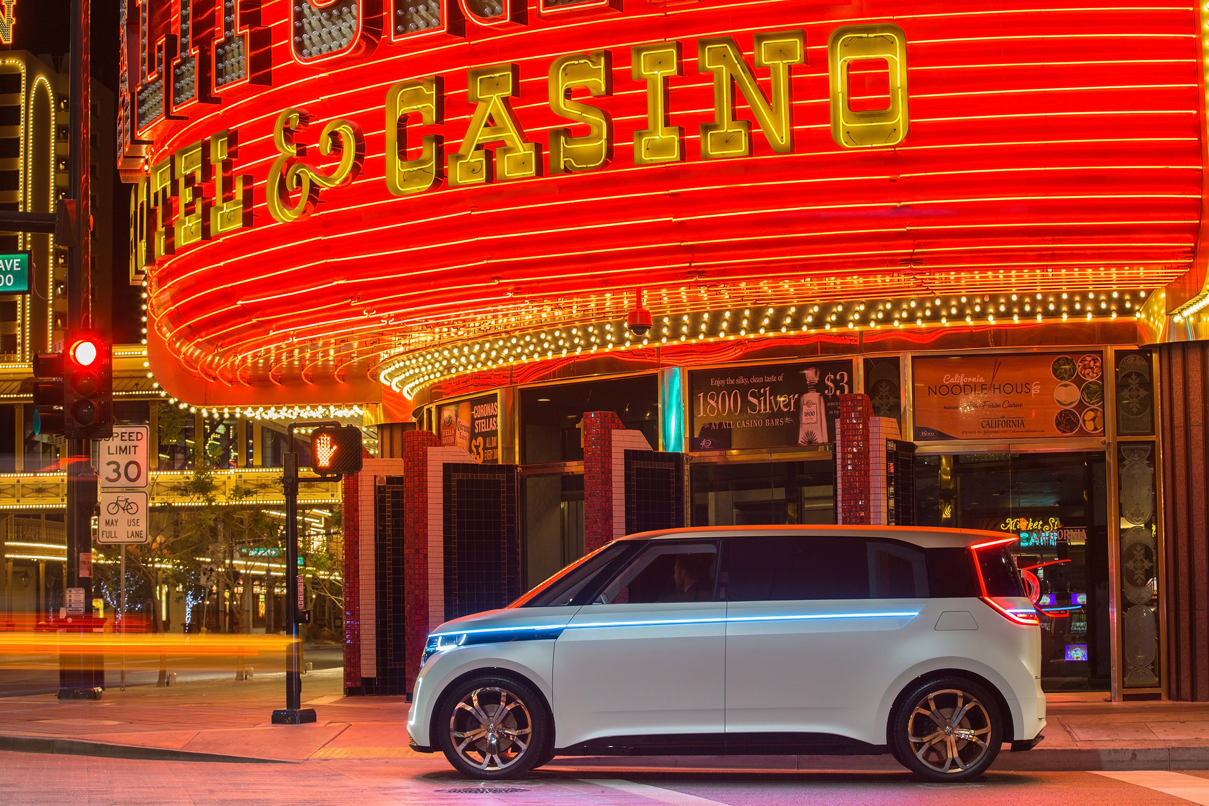 Volkswagen Budd-e first drive 2016 - side profile