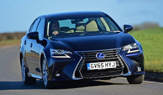 Lexus GS 300h 2016 - front cornering