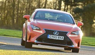 Lexus RC 200t - front cornering