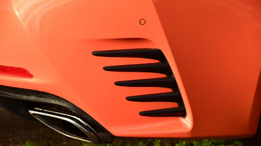 Lexus RC 200t - exhaust detail