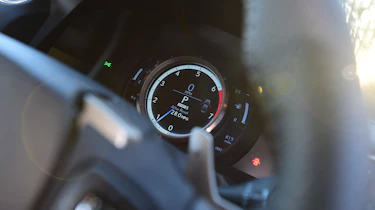 Lexus RC 200t - dials