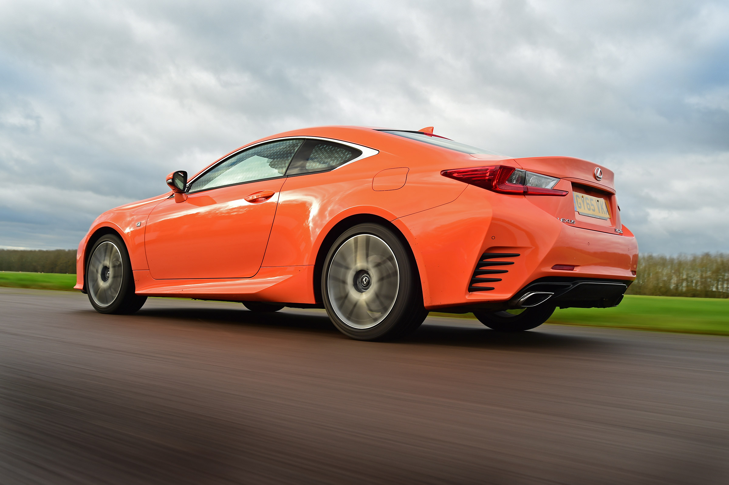 Lexus RC 200t - rear