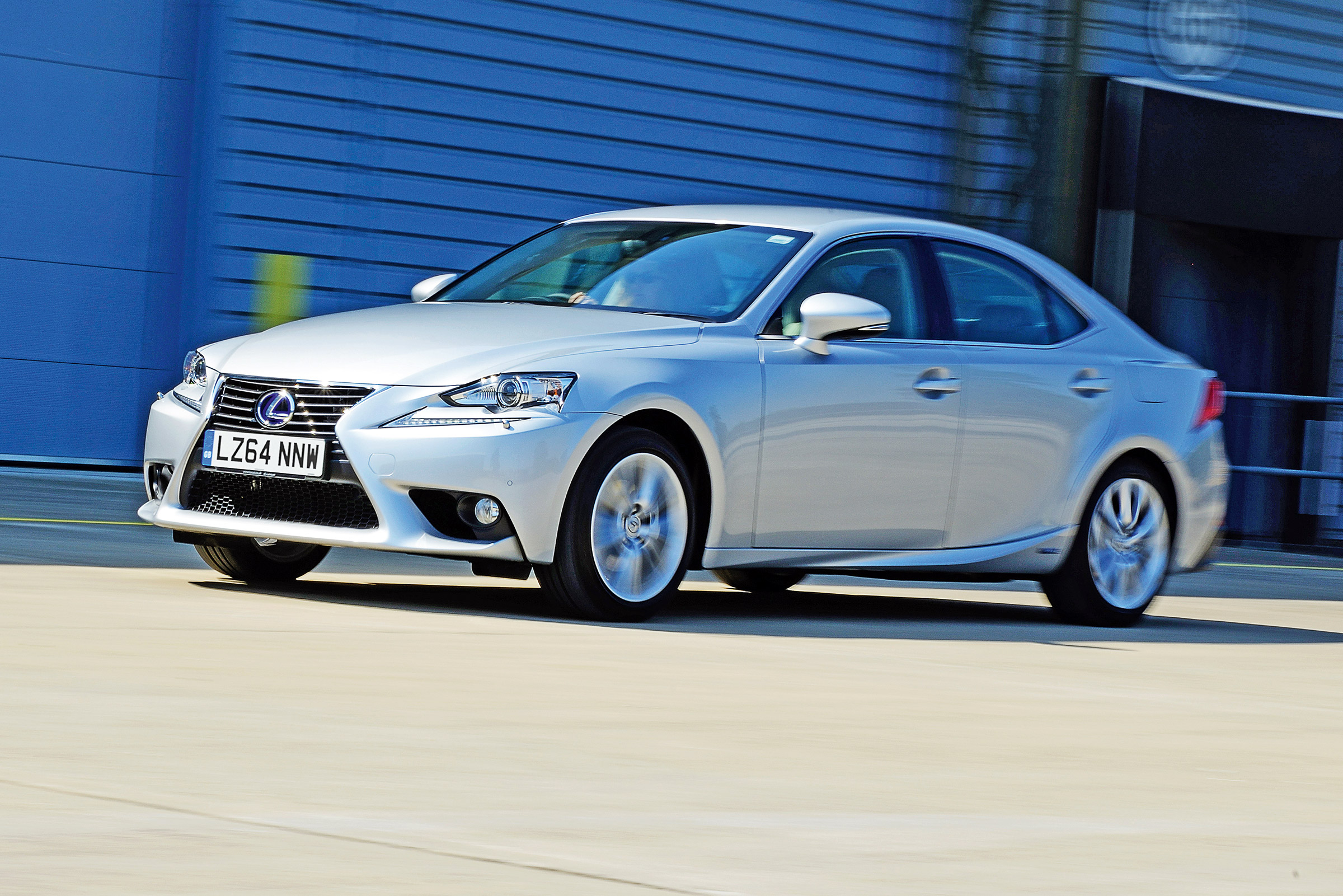 Lexus IS - front