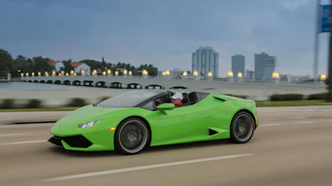 Lamborghini Huracan LP 610-4 Spyder tracking