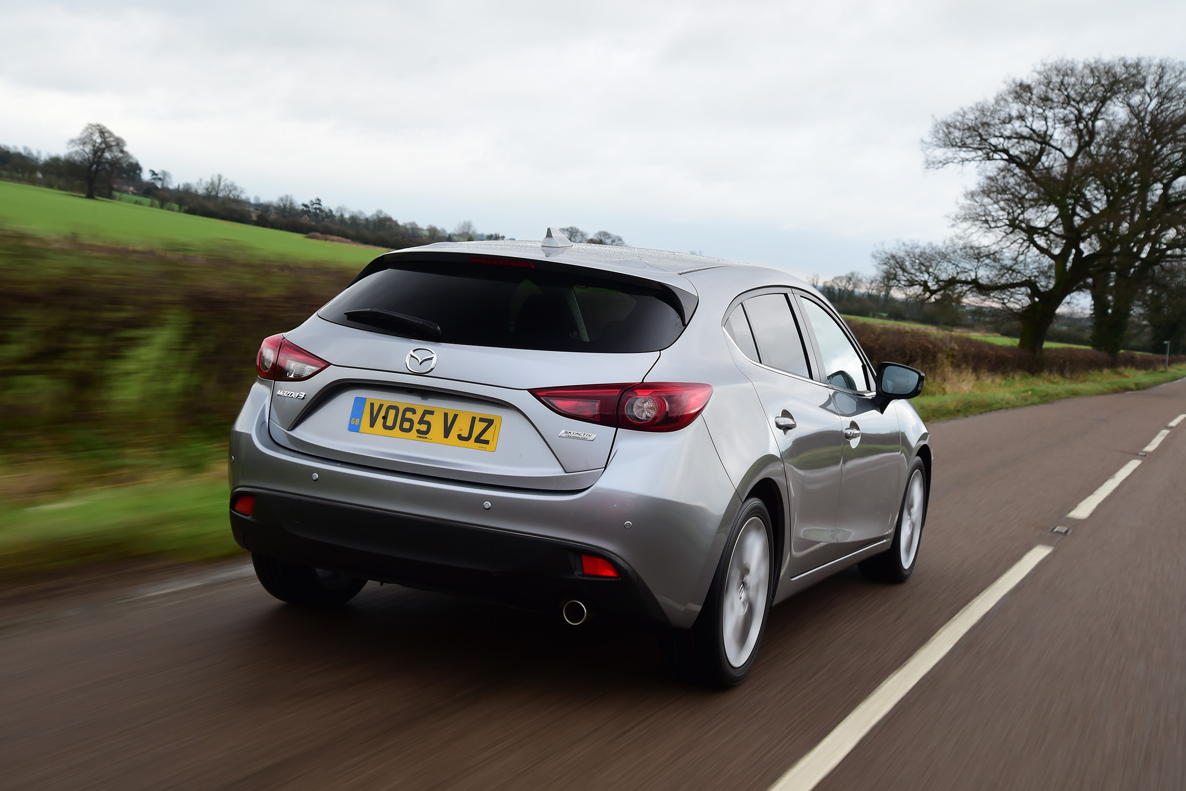 Mazda 3 hatchback 2016 SKYACTIV Diesel - rear tracking