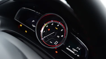 Mazda 3 hatchback 2016 SKYACTIV Diesel - instruments