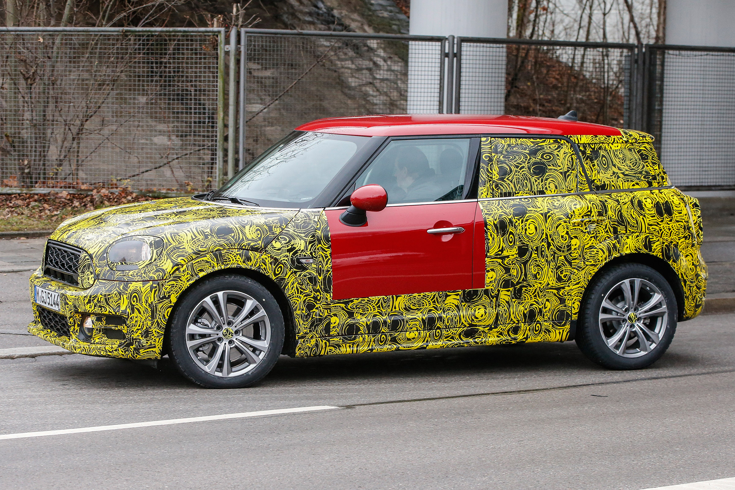 Mini Countryman 2016 side door