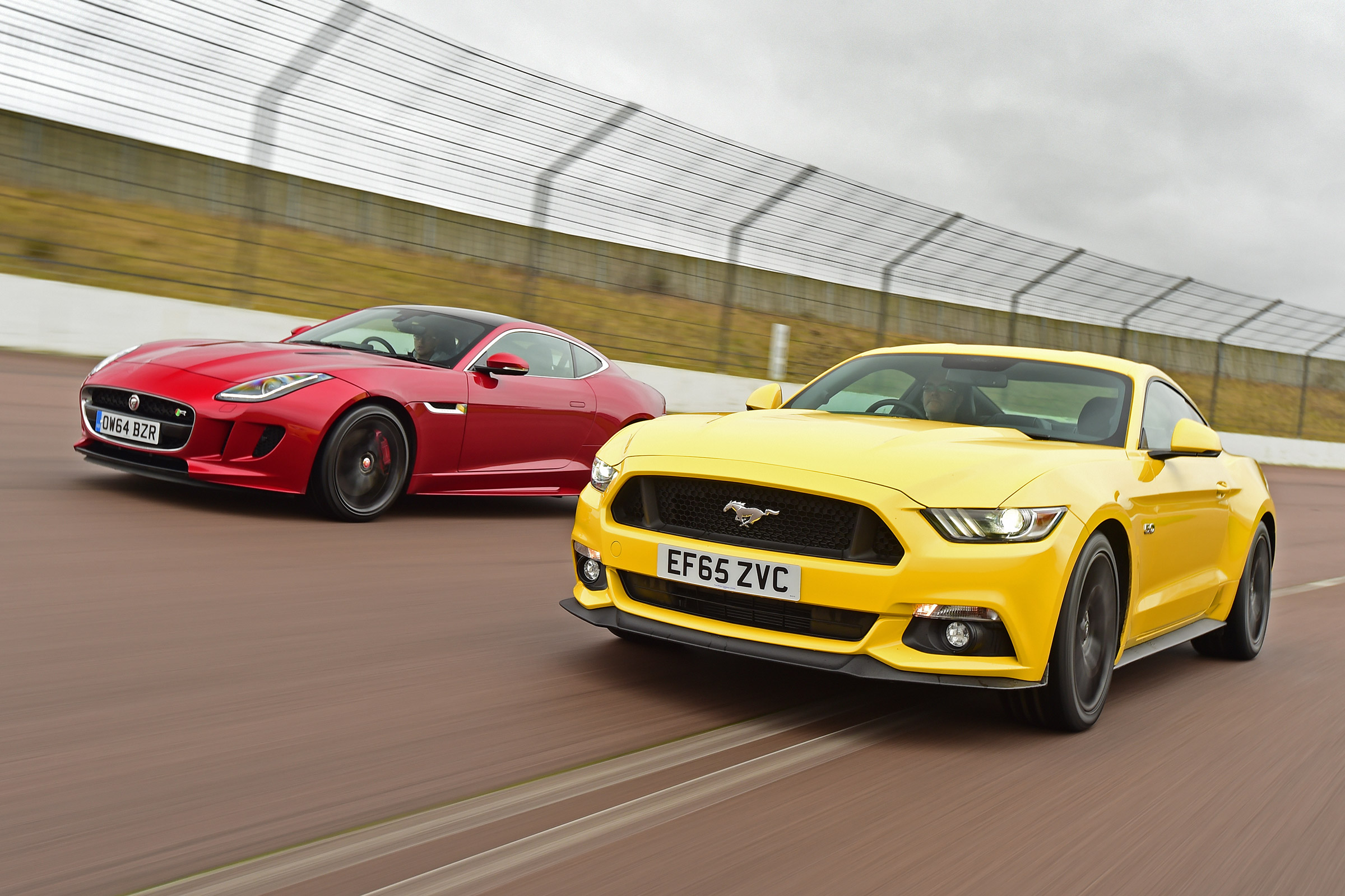 Ford Mustang vs Jaguar F-Type - front