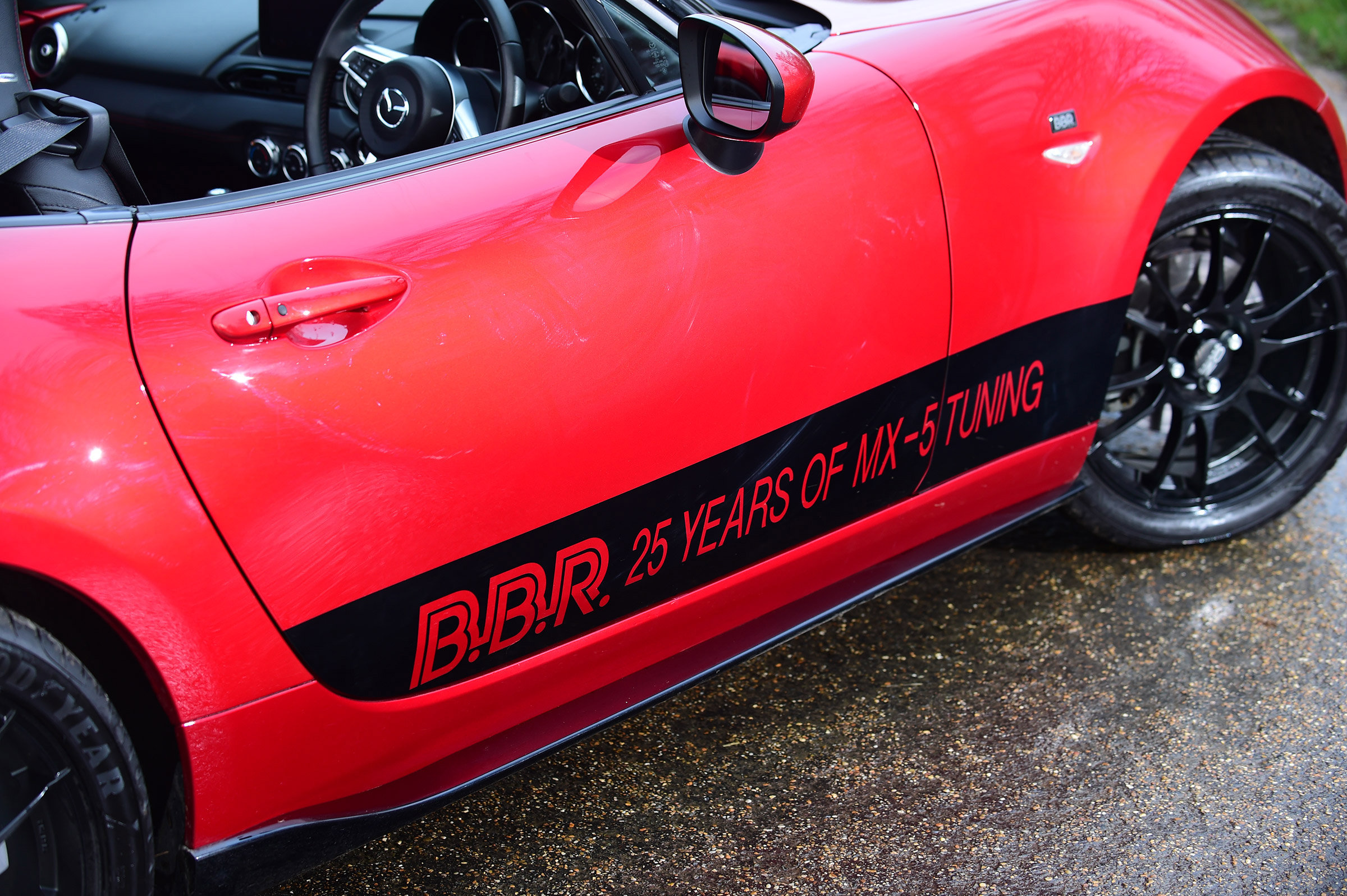 Mazda MX-5 BBR - side static