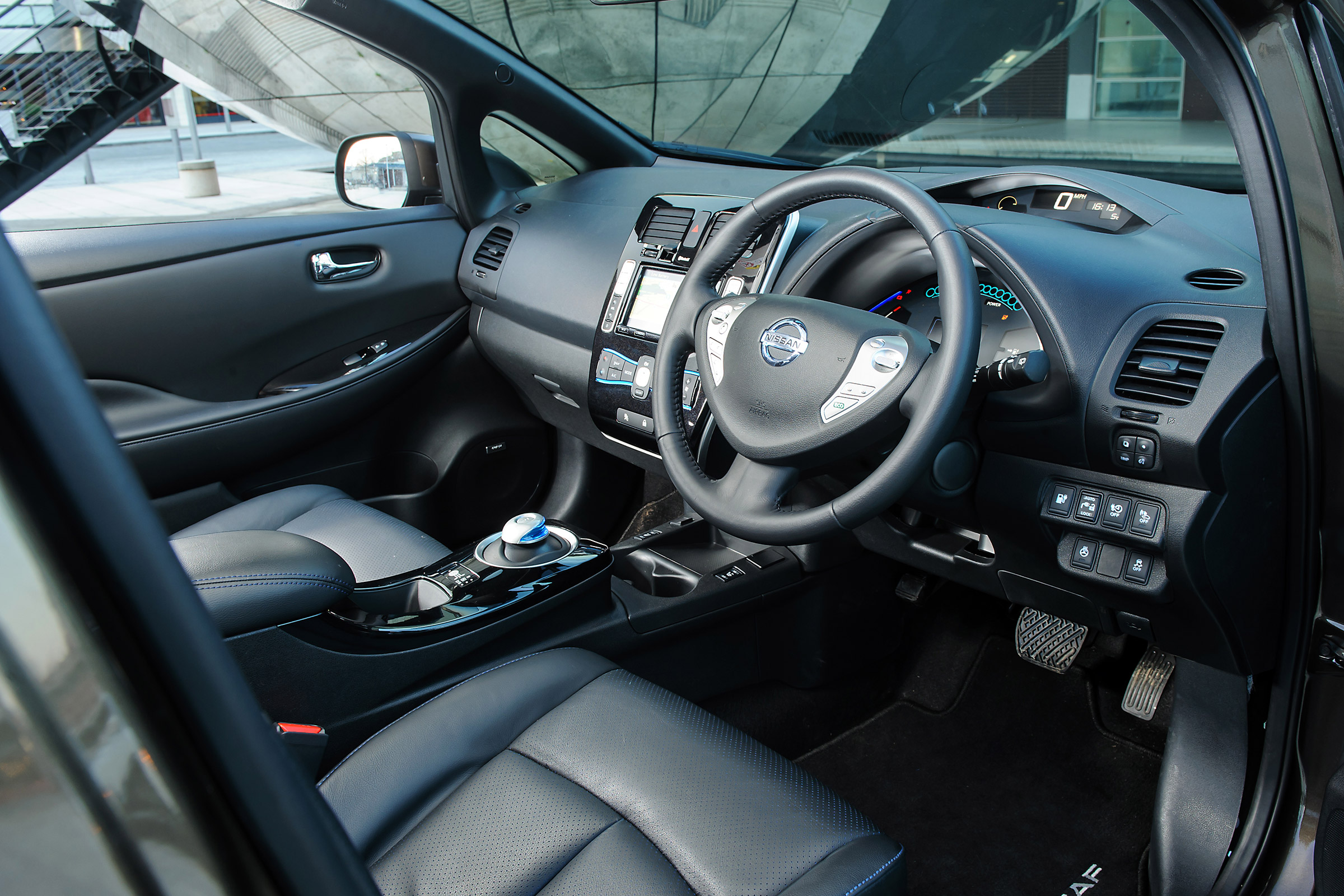Nissan Leaf 60kWh - dash