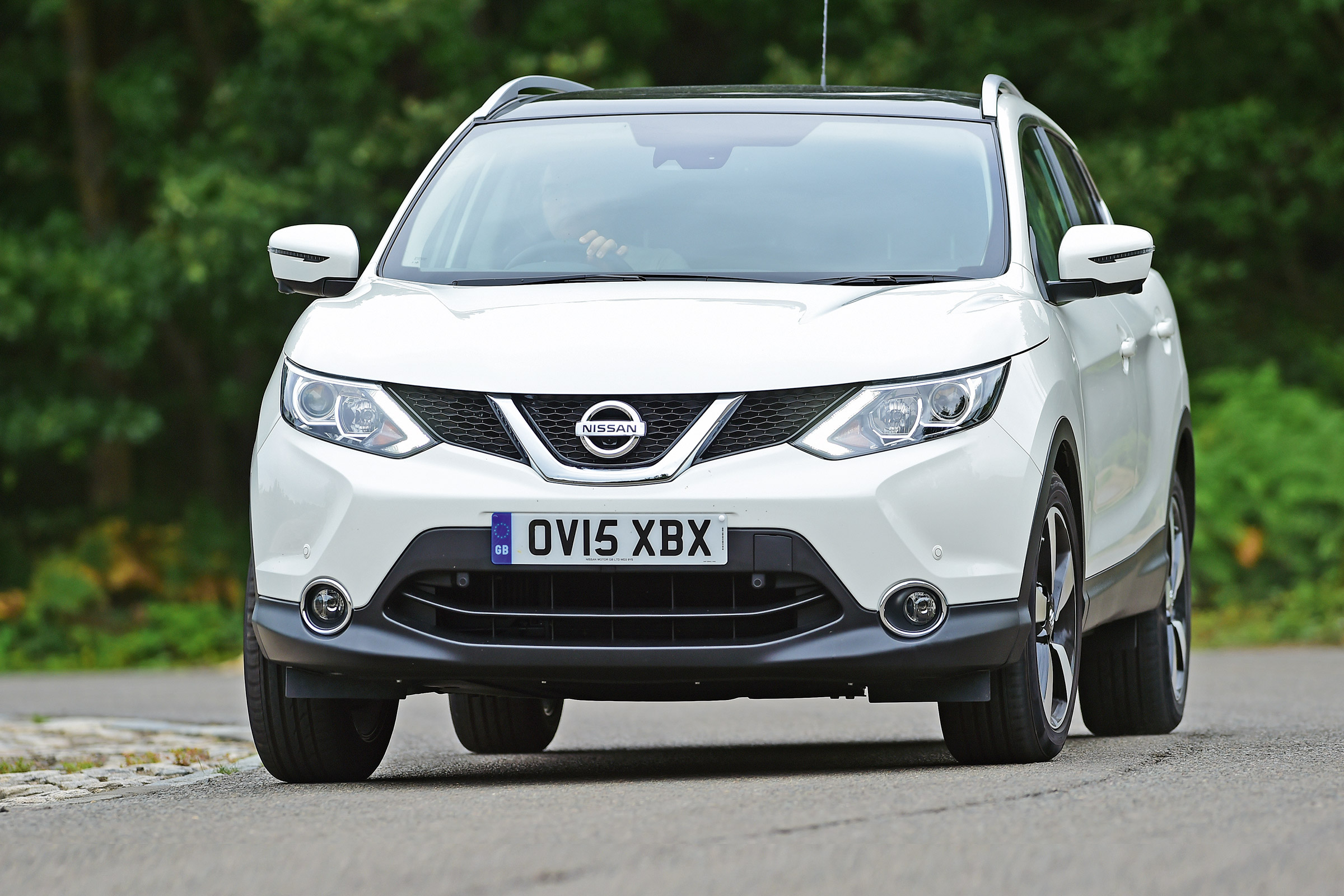 Nissan Qashqai - front