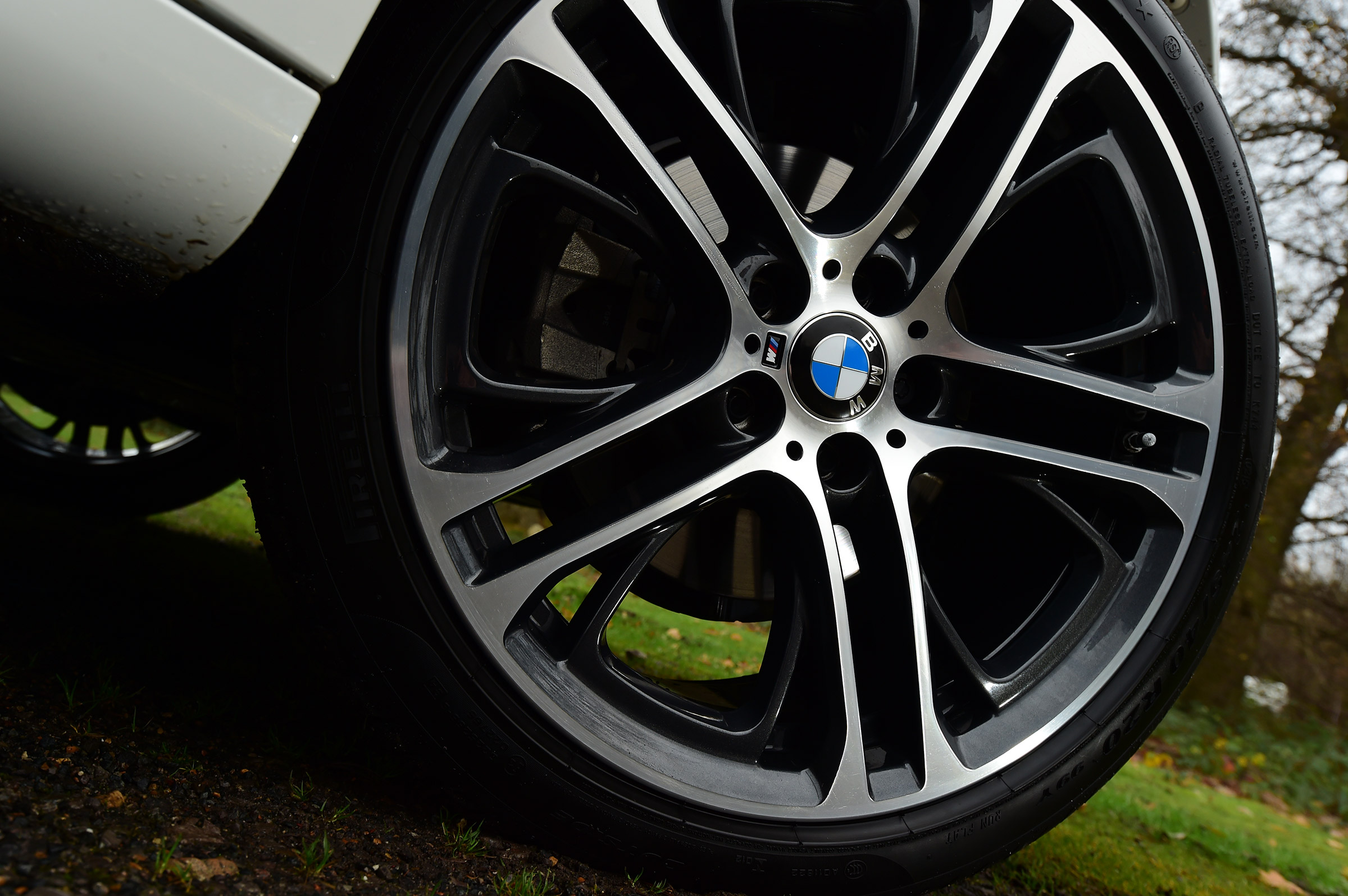 BMW X3 - wheel