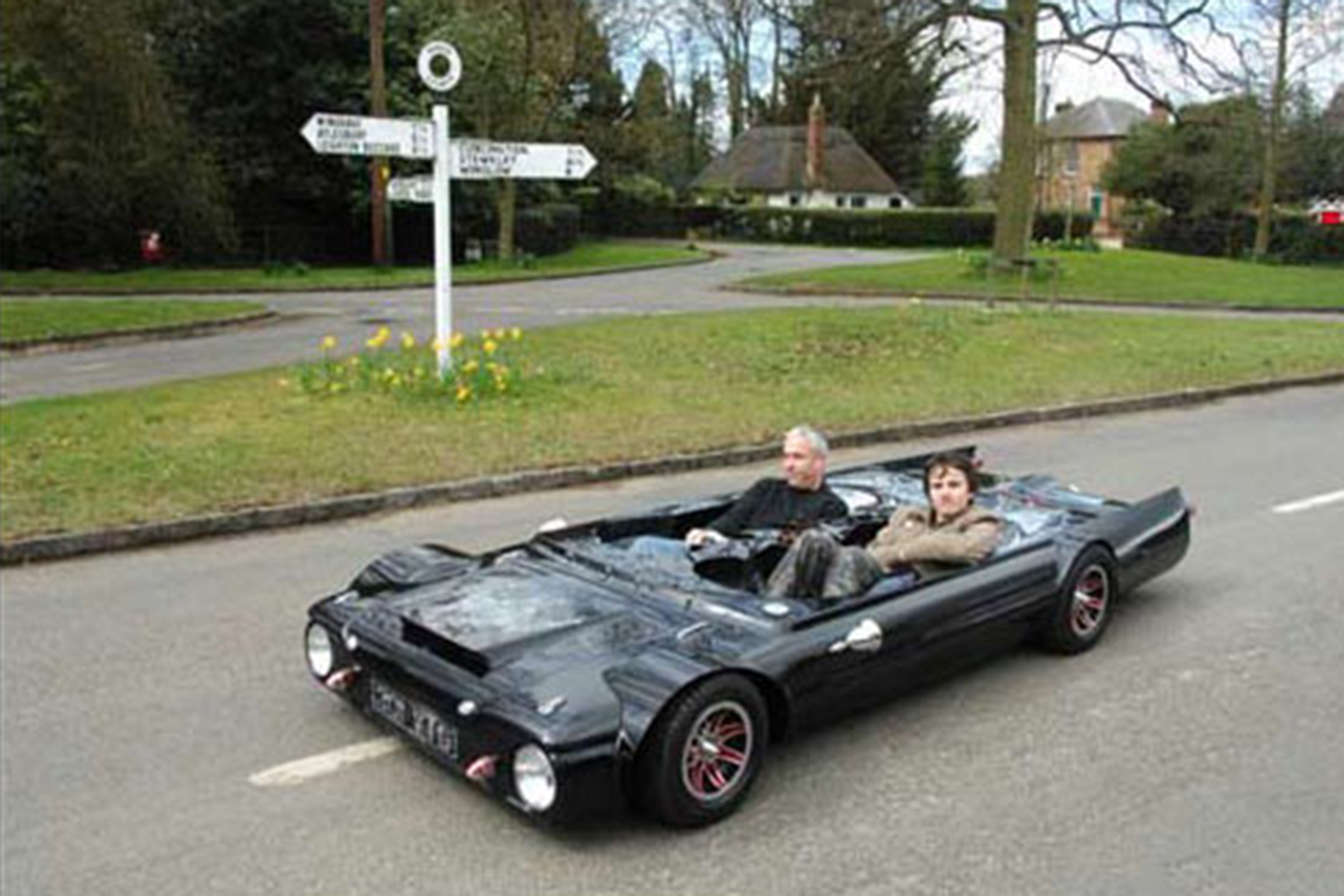 Flatmobile - world's flattest cars