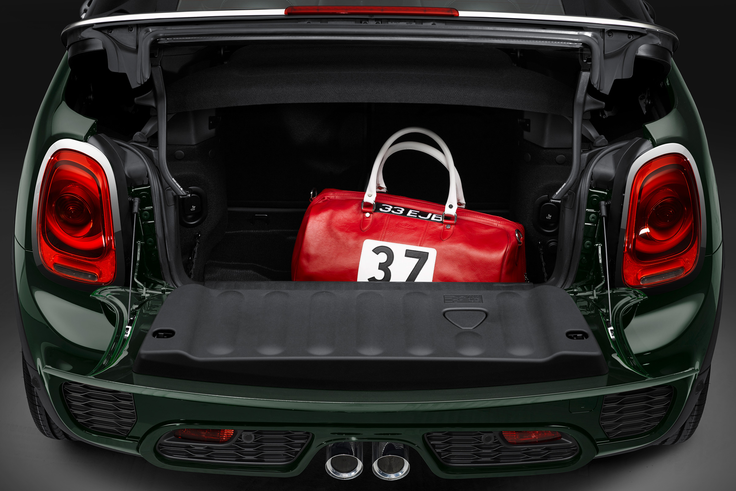 Mini John Cooper Works Convertible 2016 - boot space
