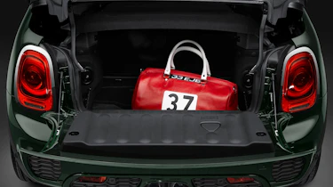 Mini John Cooper Works Convertible 2016 - boot space