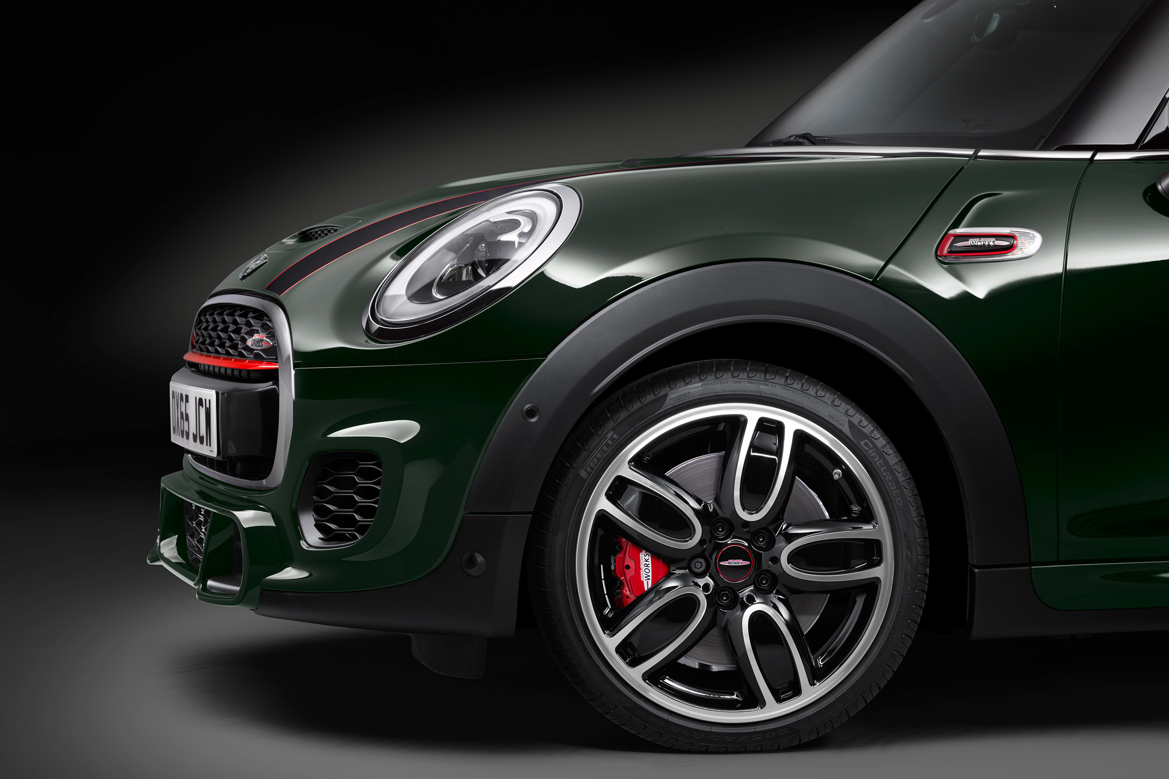 Mini John Cooper Works Convertible 2016 - front wheel