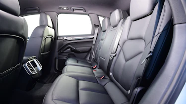 Porsche Cayenne - rear seats