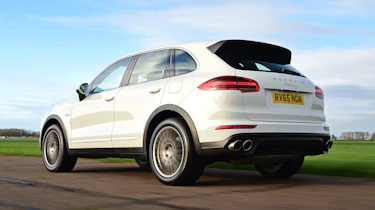 Porsche Cayenne - rear action