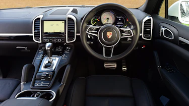 Porsche Cayenne - dash