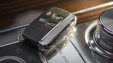 Range Rover SVAutobiography - key
