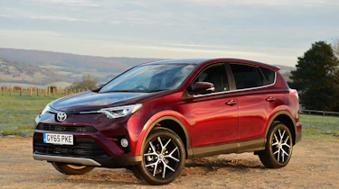 Toyota RAV4 Diesel 2016 - front quarter