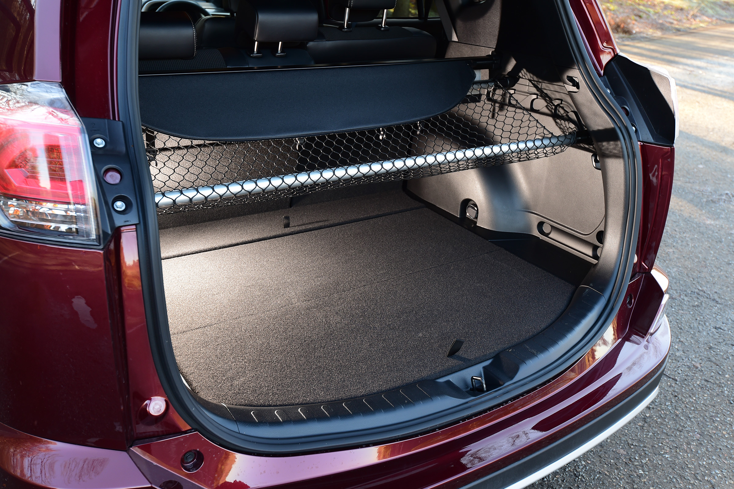 Toyota RAV4 Diesel 2016 - boot space