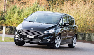 Ford S-Max AWD - front