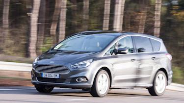 Ford S-Max AWD - profile
